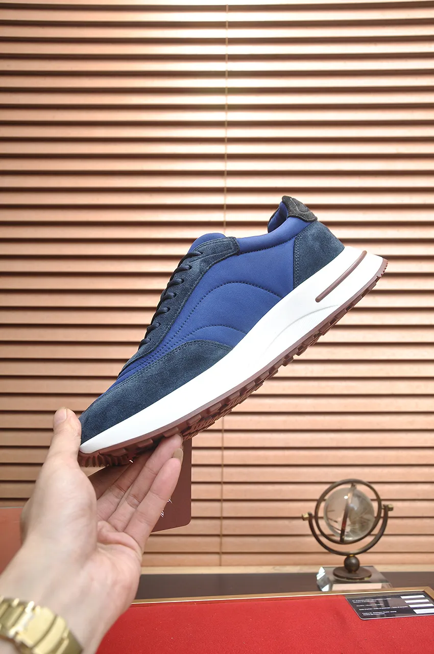 Men's shoes 💰600【𝐥𝐨𝐫𝐨 𝐏𝐢𝐚𝐧𝐚】lp classic loafers, an Italian treasure brand, the only brand that can match Hermès! Only after wearing it do we realize that we cannot let down our feet. The upper is imported cashmere, the lining of water-dyed cowhide ➕ the cowhide feet, the official original glass rubber outsole, and the pendant. Exclusive original packaging (tag ➕ brand paper ➕ outer box ➕ hand bag) code number: 38-44 (45 customized)